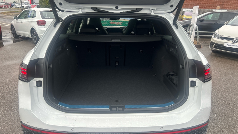 Volkswagen Passat 1.5 TSI eHybrid R-Line 5dr DSG Estate